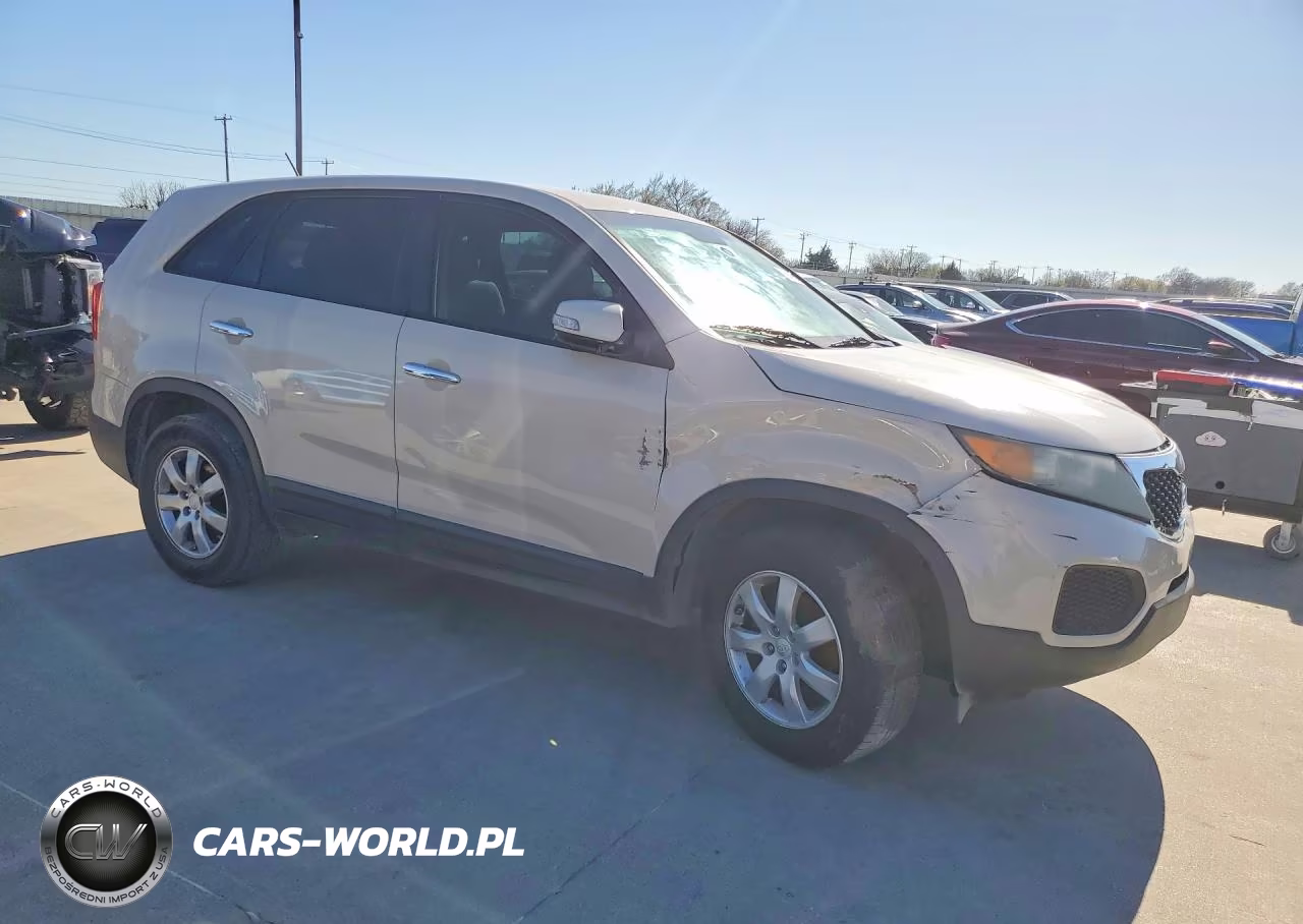 2011 Kia Sorento Lx VIN:5XYKT3A1XBG034548 - 4