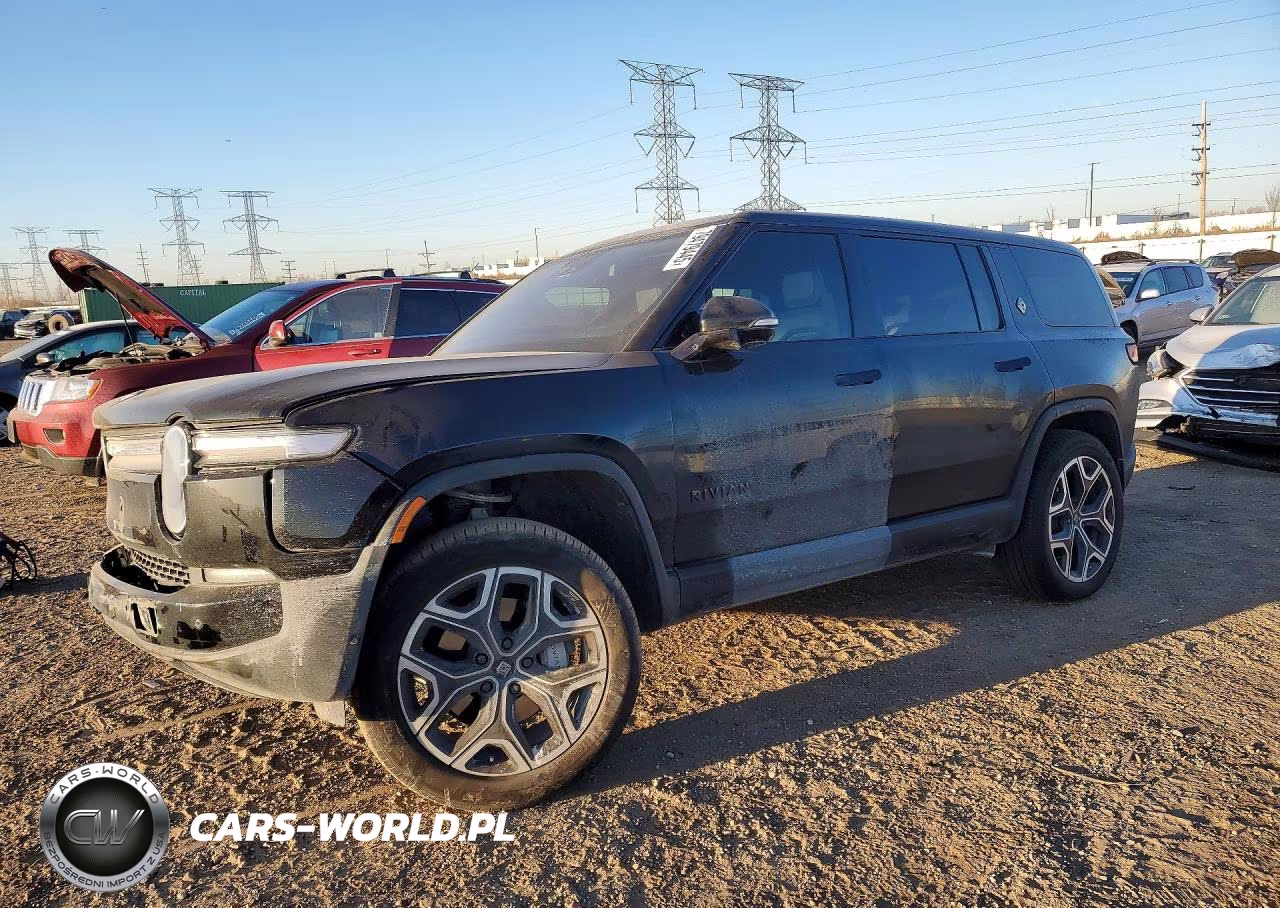 2025 Rivian R1S Adventure