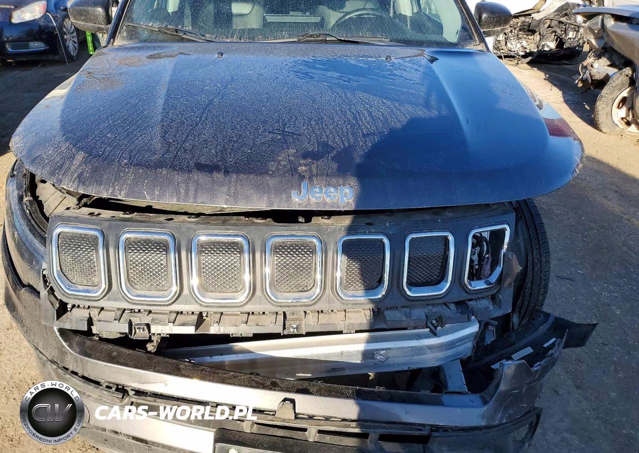 2022 Jeep Compass Latitude Lux VIN:3C4NJDFB0NT156570 - 11