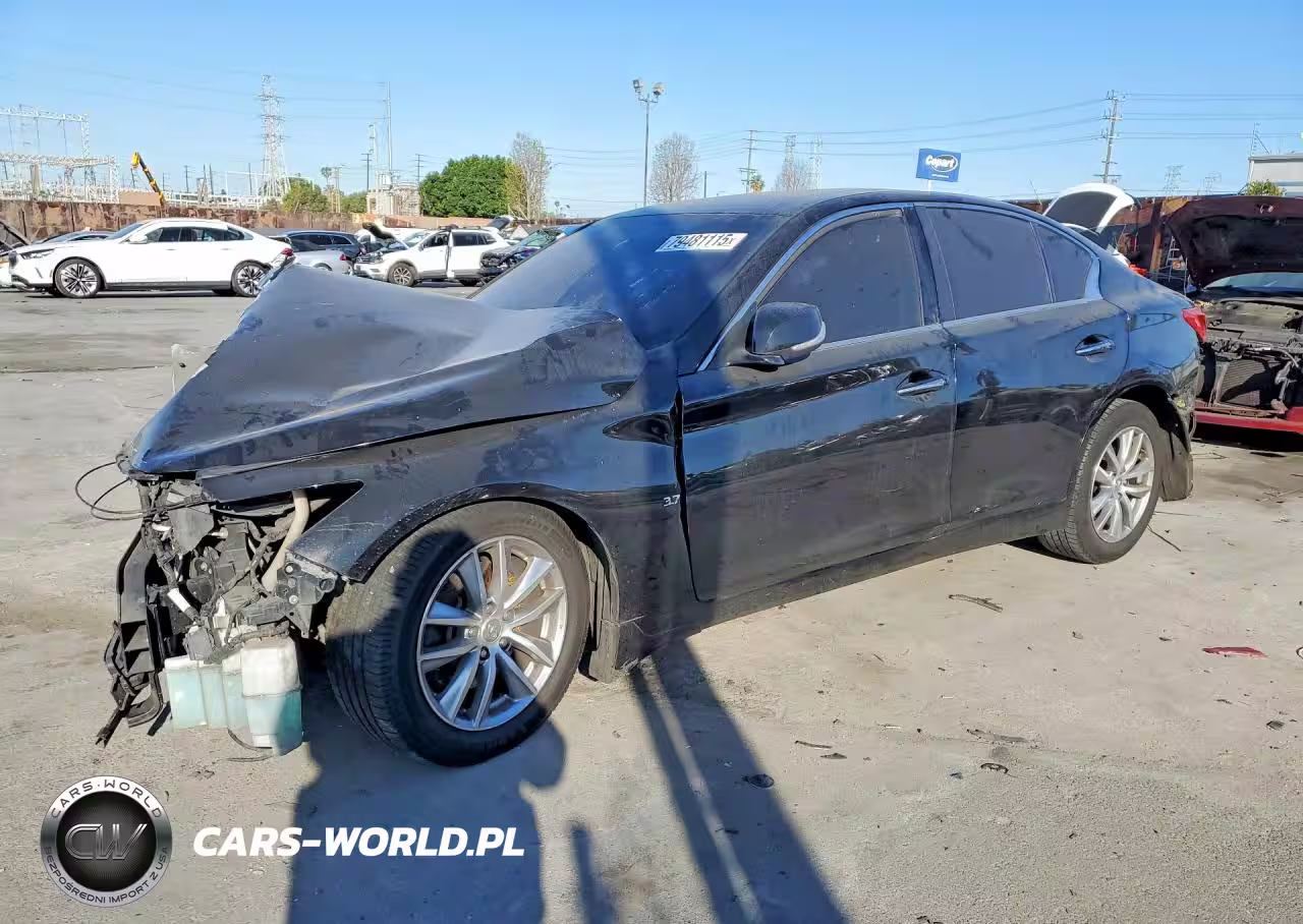 2015 Infiniti Q50 Premium