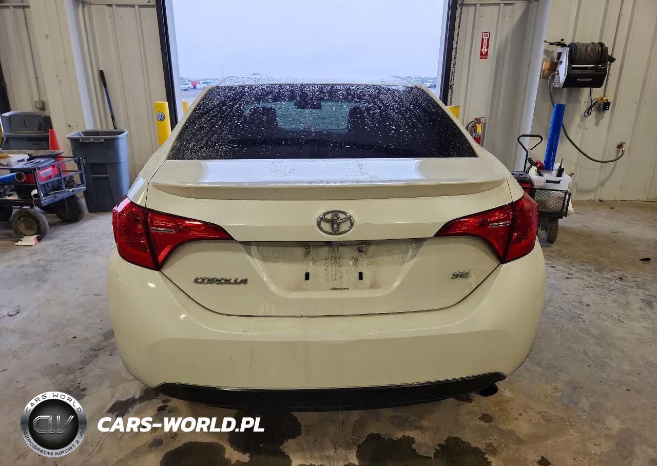 2018 Toyota Corolla VIN:5YFBURHE8JP811523 - 6