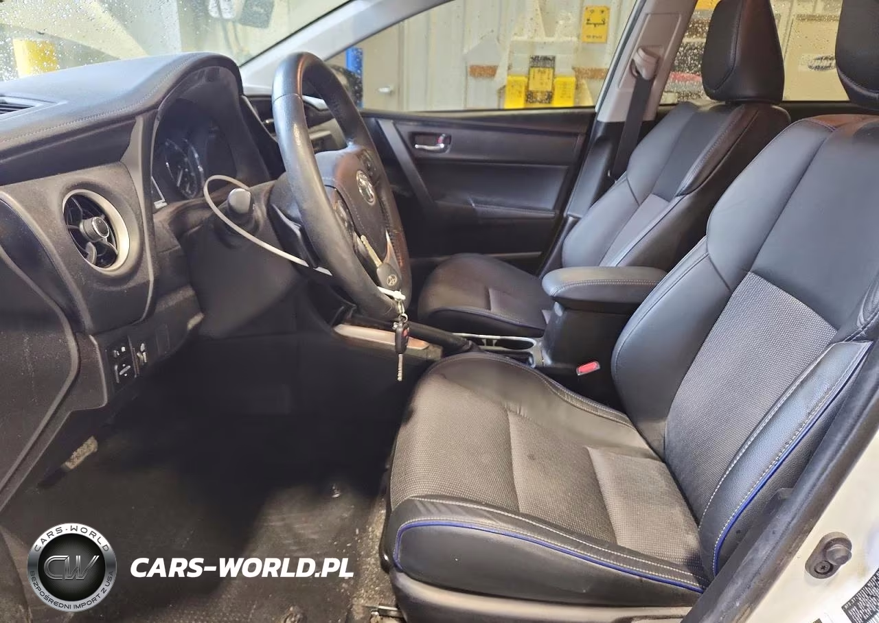 2018 Toyota Corolla VIN:5YFBURHE8JP811523 - 7