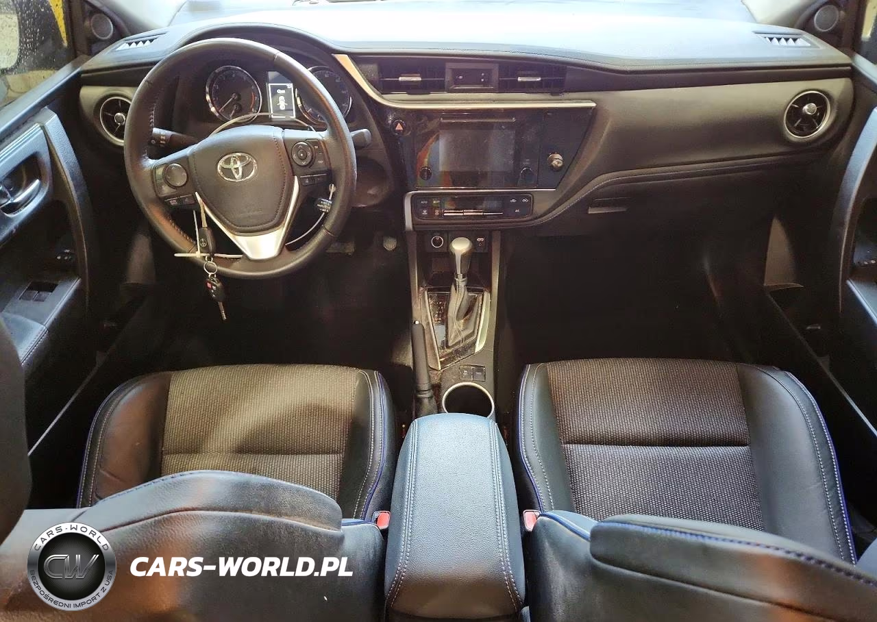 2018 Toyota Corolla VIN:5YFBURHE8JP811523 - 8