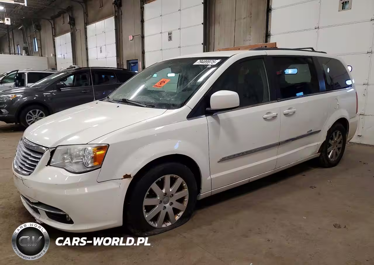 2013 Chrysler Town & Country Touring