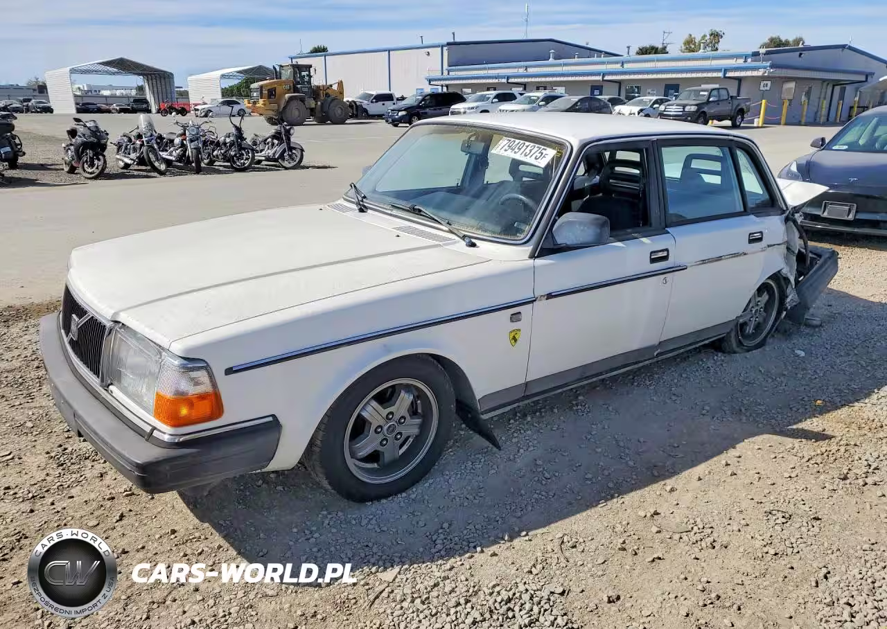 1990 Volvo 240 Base