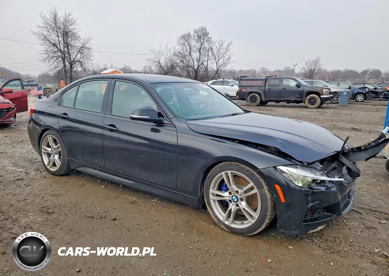 2013 BMW 335 Xi VIN:WBA3B9C55DF140936 - 4