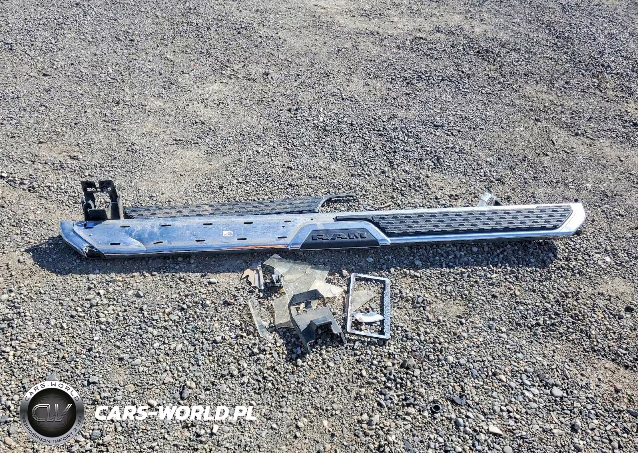2022 Ram 2500 Laramie Flatbed Truck VIN:3C6UR5KL4NG265185 - 12