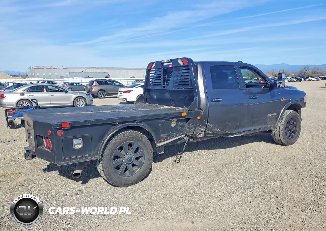 2022 Ram 2500 Laramie Flatbed Truck VIN:3C6UR5KL4NG265185 - 3