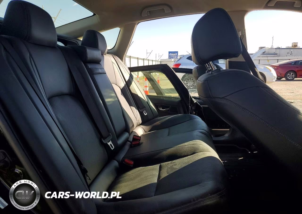 2018 Honda Clarity Touring VIN:JHMZC5F30JC010412 - 10
