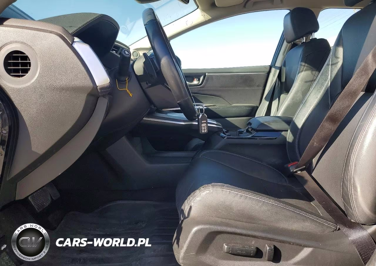 2018 Honda Clarity Touring VIN:JHMZC5F30JC010412 - 7