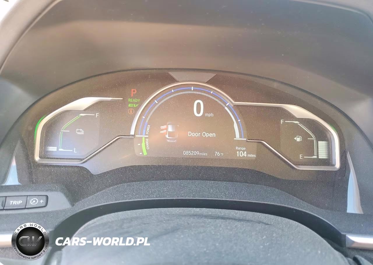 2018 Honda Clarity Touring VIN:JHMZC5F30JC010412 - 9