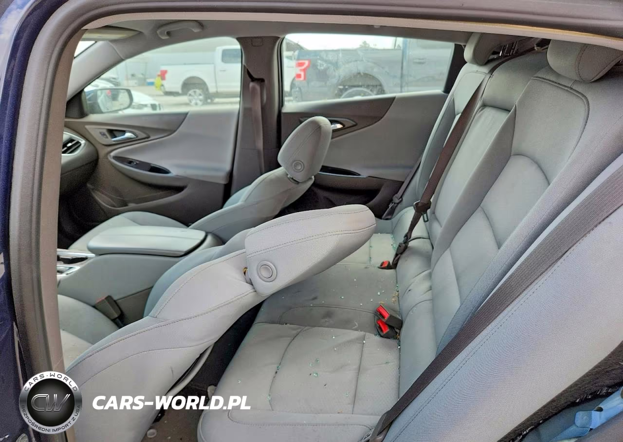 2018 Chevrolet Malibu Lt VIN:1G1ZD5ST7JF177393 - 10