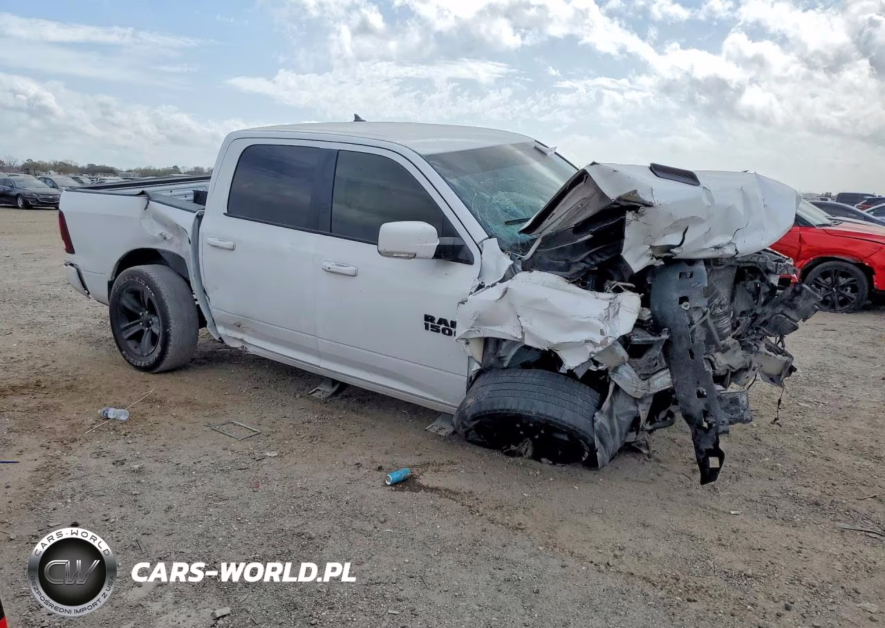 2017 Ram 1500 Sport VIN:1C6RR7MT6HS788767 - 4