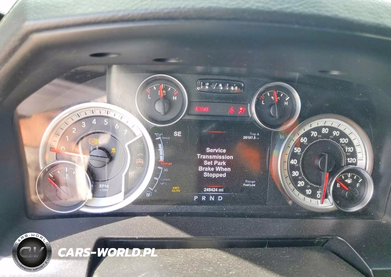 2017 Ram 1500 Sport VIN:1C6RR7MT6HS788767 - 9