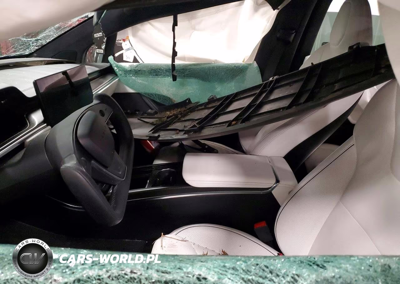 2022 Tesla Model X VIN:7SAXCBE68NF339230 - 7