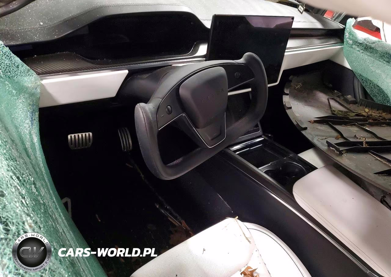 2022 Tesla Model X VIN:7SAXCBE68NF339230 - 8