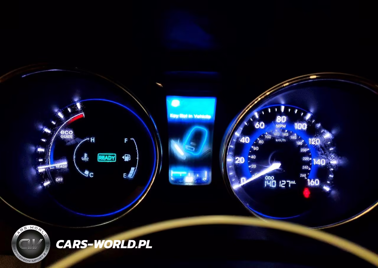 2015 Hyundai Sonata Hybrid Base VIN:KMHEC4A46FA139733 - 9
