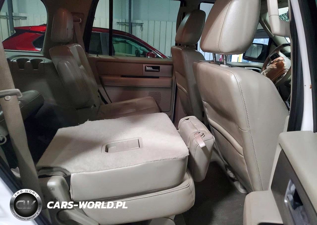 2011 Ford Expedition Limited VIN:1FMJU2A58BEF04098 - 11
