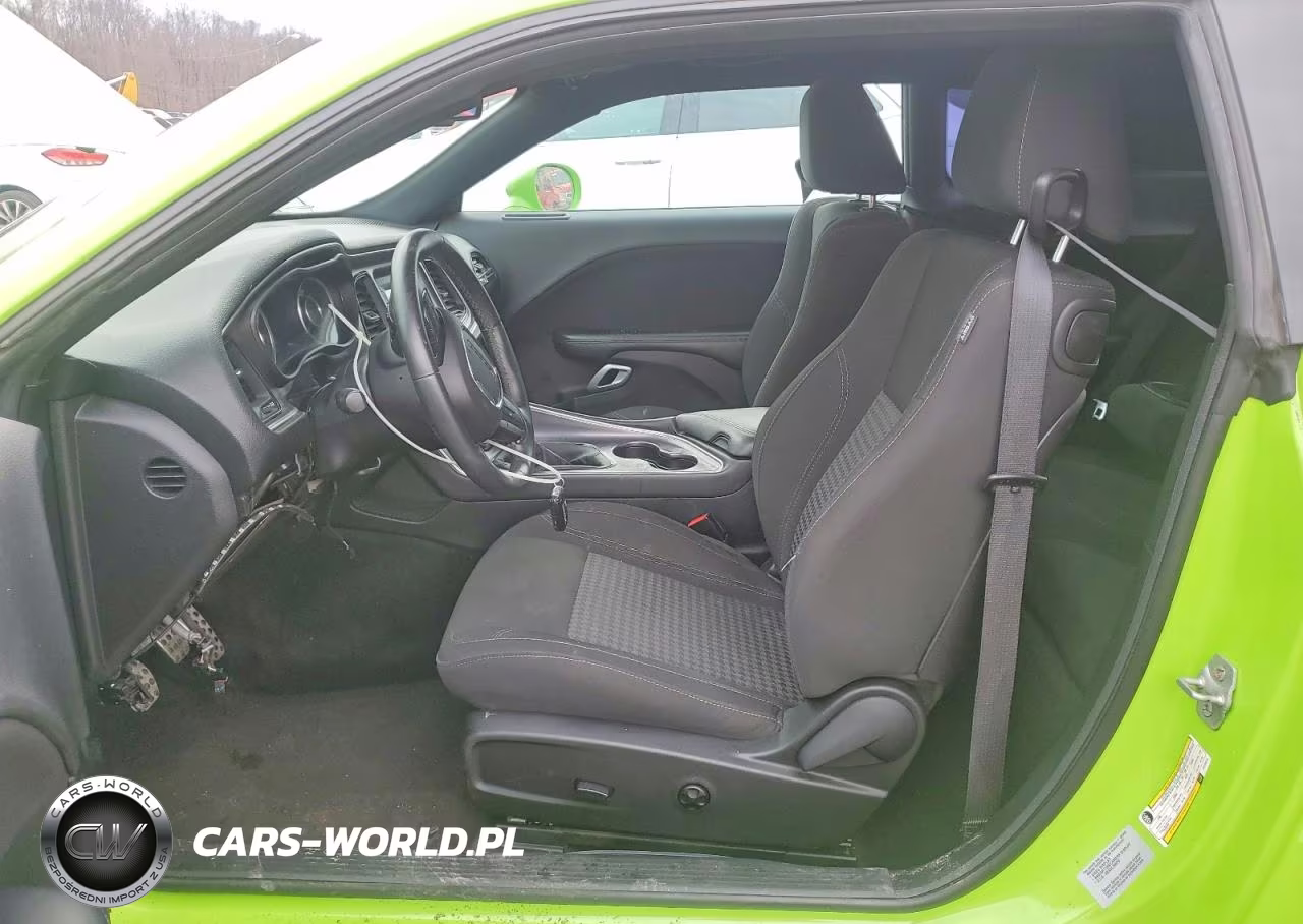 2015 Dodge Challenger Sxt VIN:2C3CDZAT8FH723215 - 7