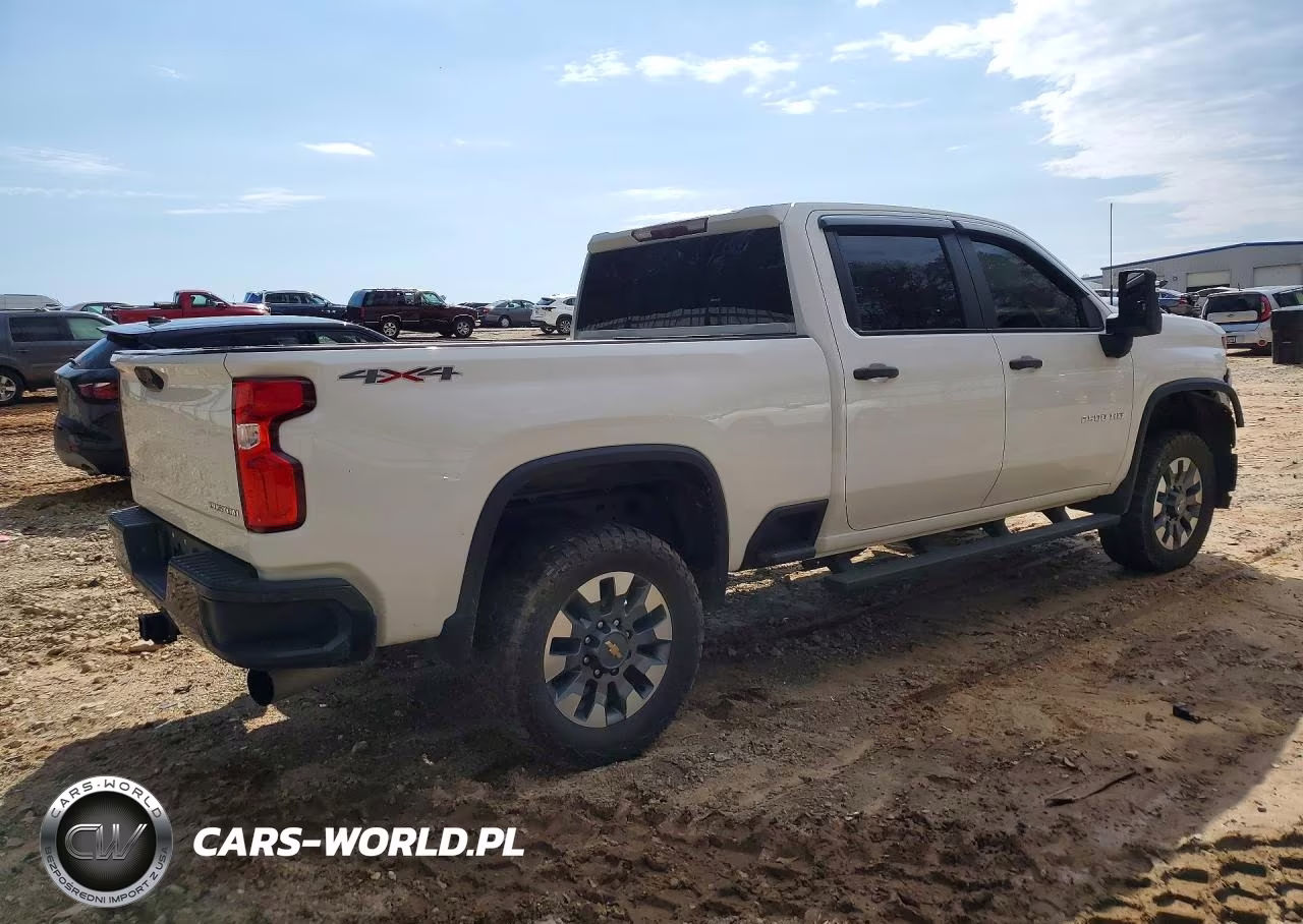 2021 Chevrolet Silverado K2500 Custom VIN:1GC4YMEY7MF283354 - 3