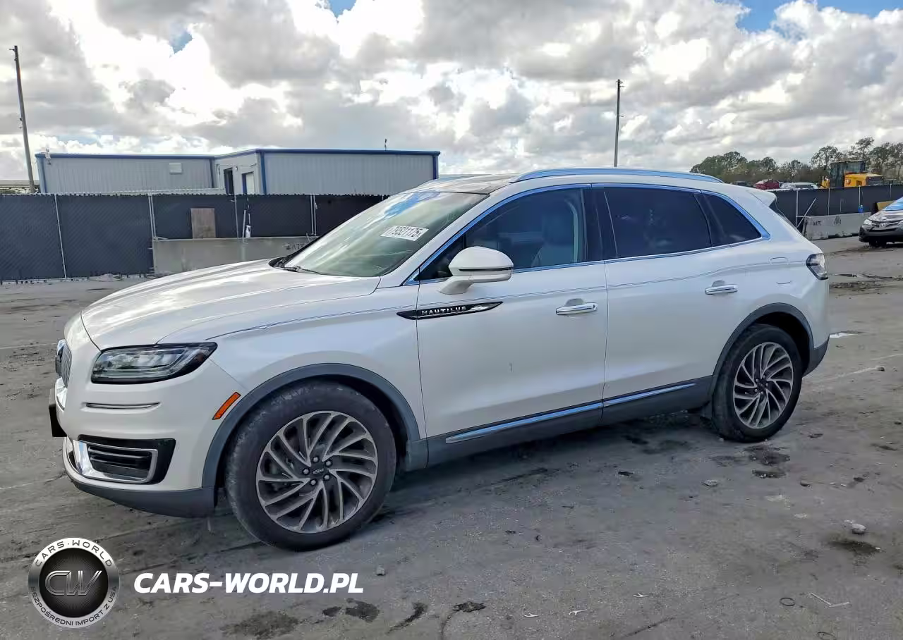 2019 Lincoln Nautilus Reserve