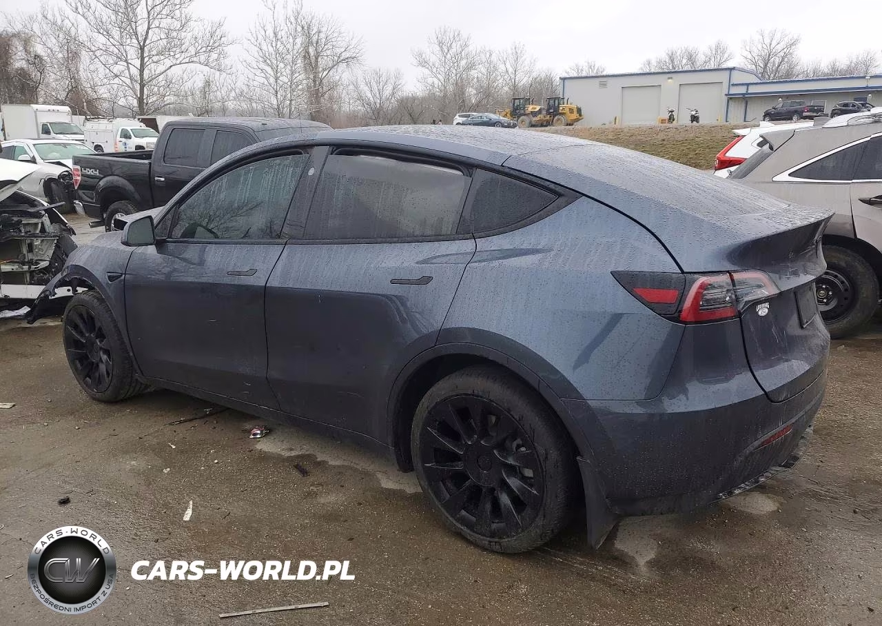 2023 Tesla Model Y VIN:7SAYGDEE0PA182739 - 2