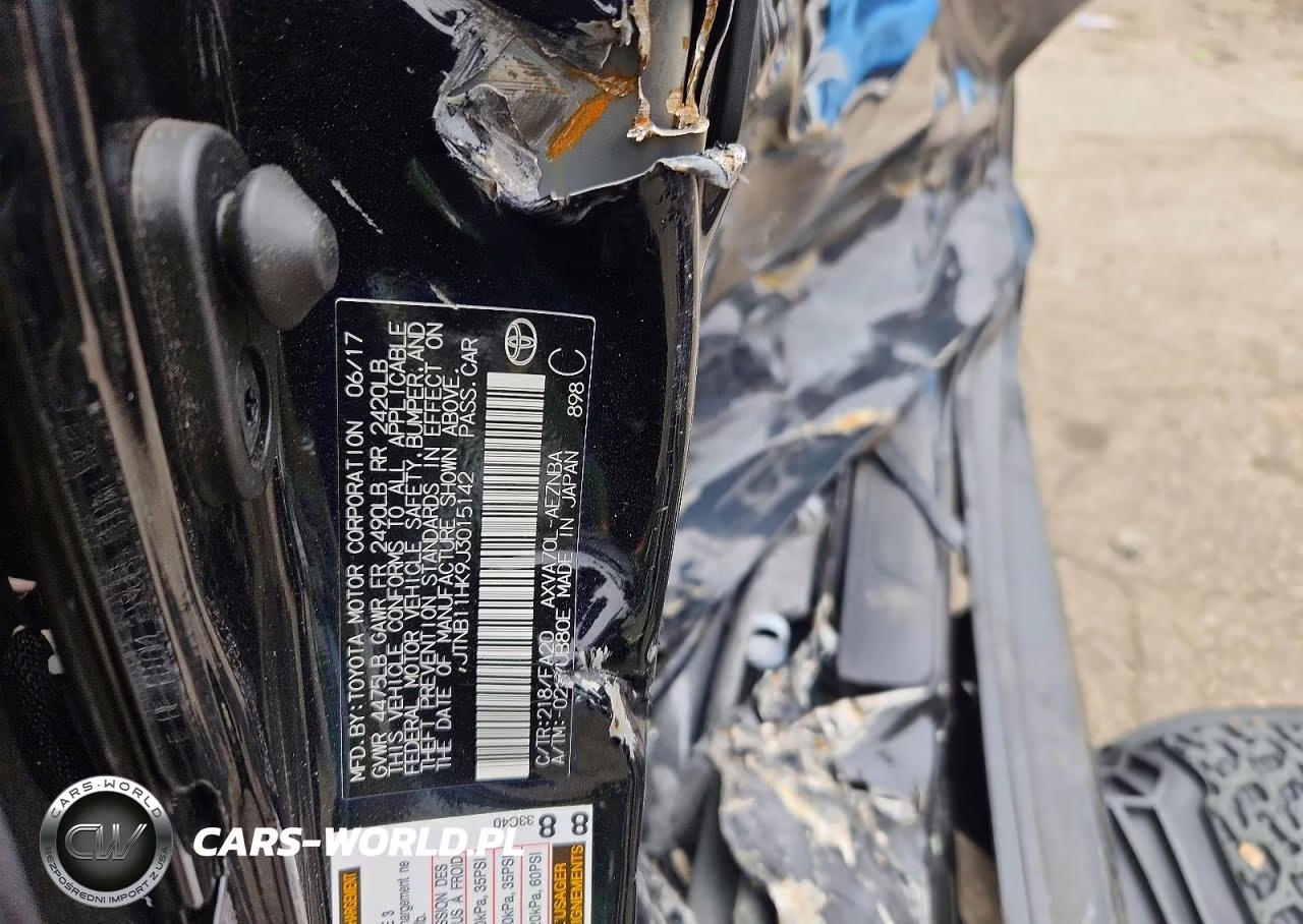2018 Toyota Camry Le VIN:JTNB11HK9J3015142 - 12