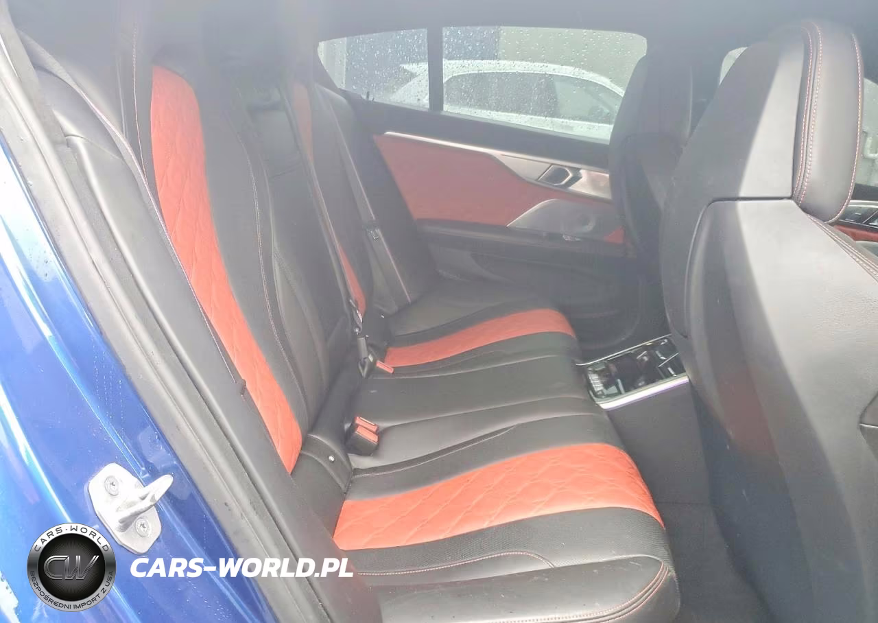 2023 BMW M8 VIN:WBSGV0C02PCM91913 - 10