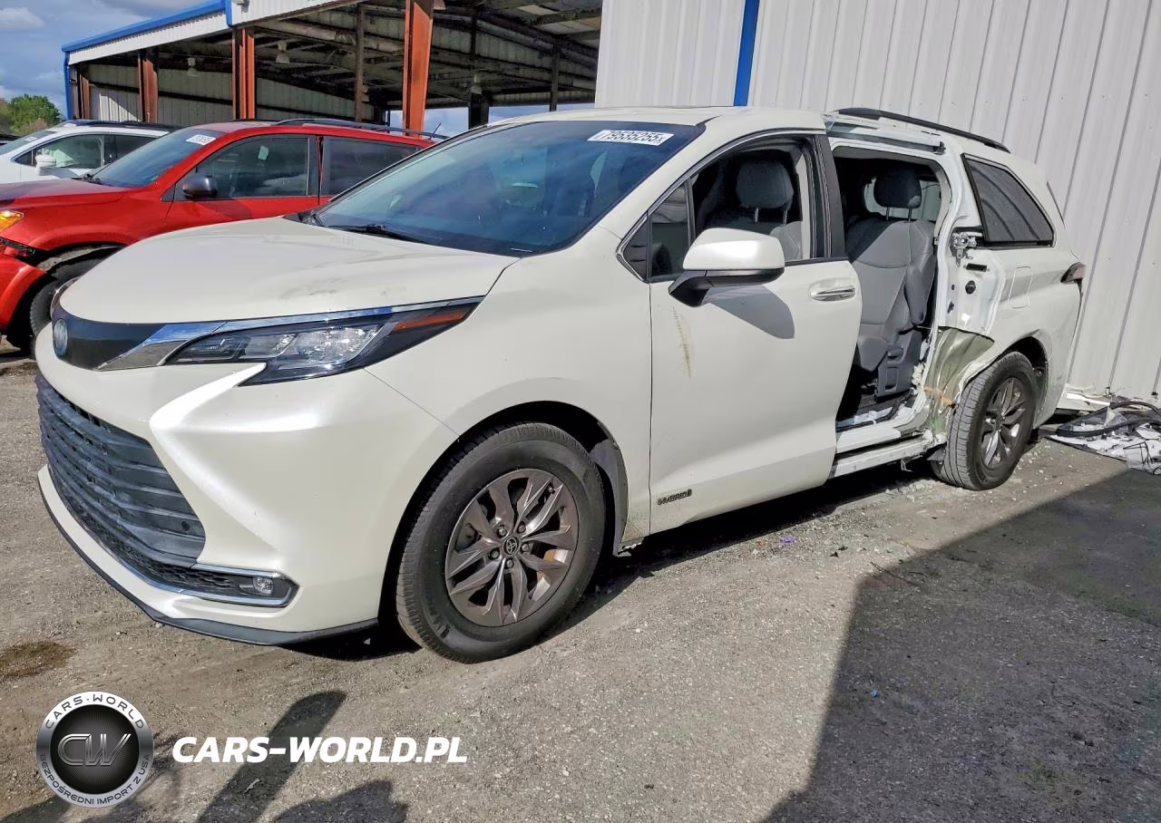 2021 Toyota Sienna Xle 8-Passenger