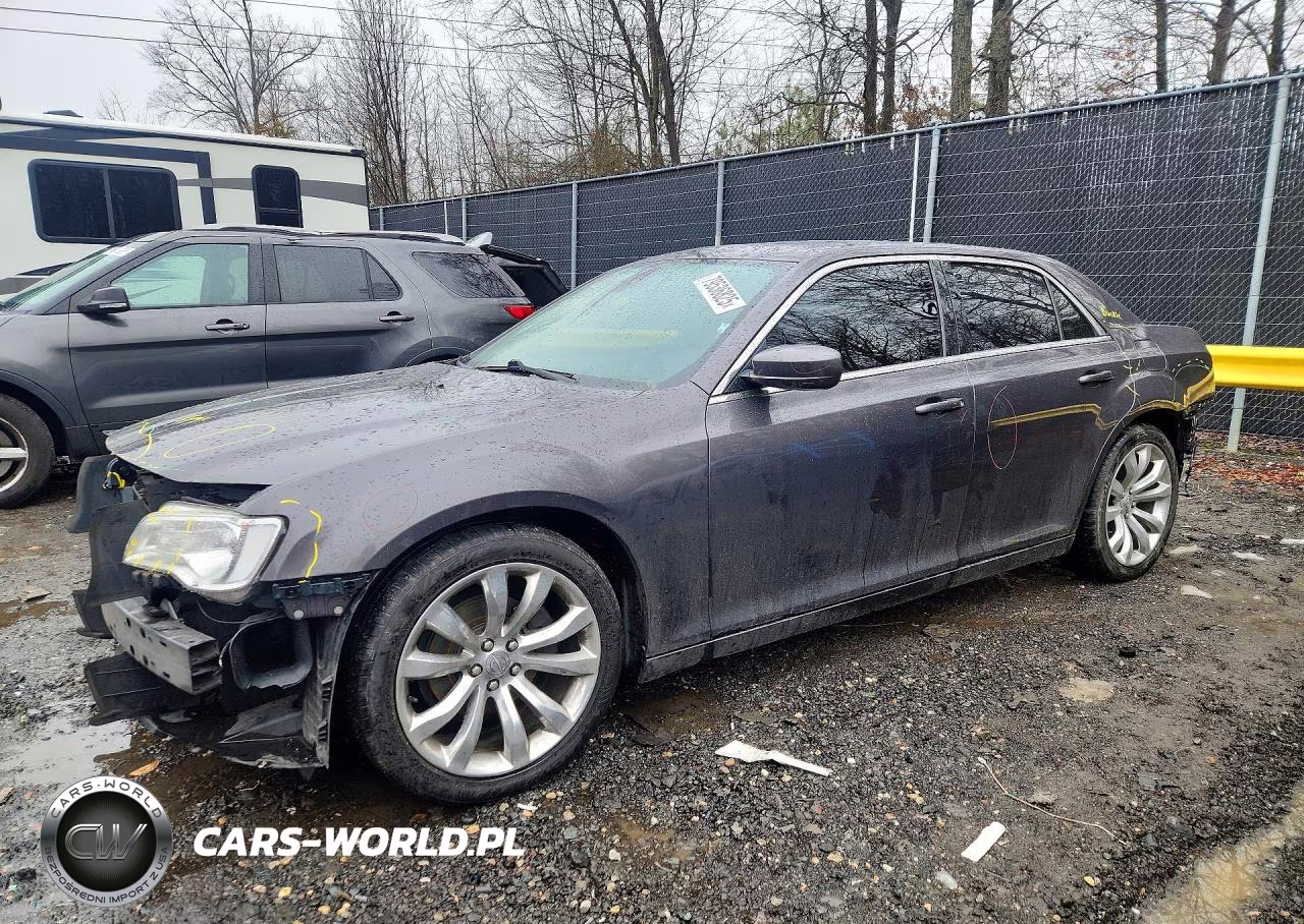 2017 Chrysler 300 Limited