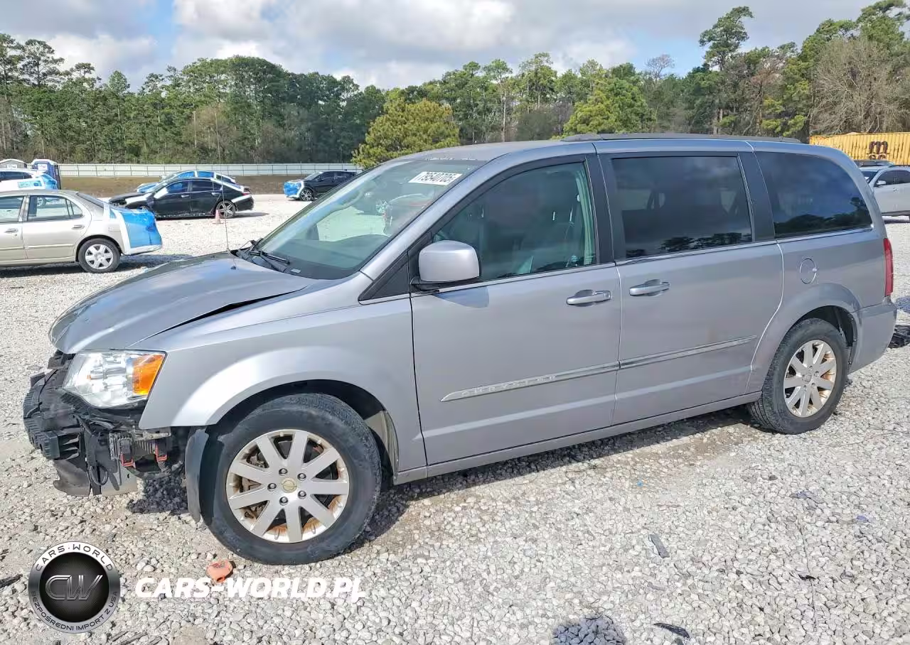 2014 Chrysler Town & Country Touring – zdjęcie 1 z 14