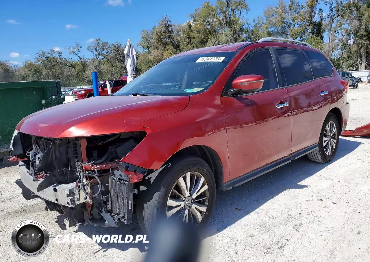 2017 Nissan Pathfinder Sv