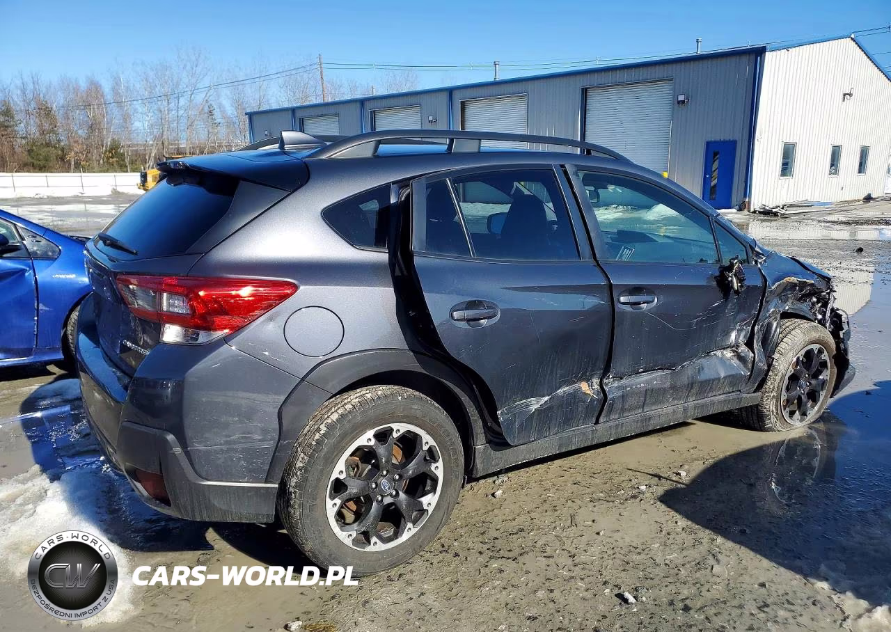 2022 Subaru Crosstrek Premium VIN:JF2GTAEC2NH286667 - 3