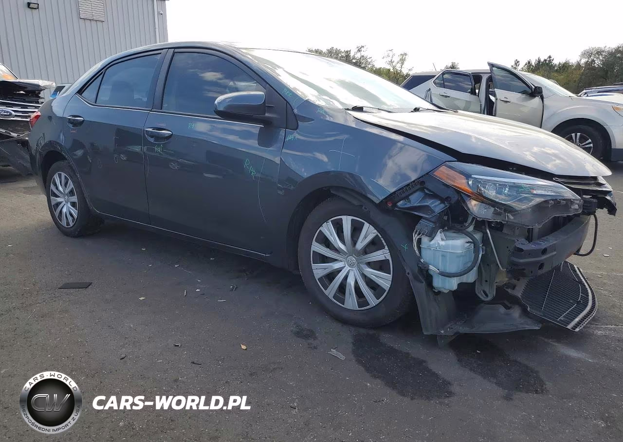 2017 Toyota Corolla Le VIN:5YFBURHE6HP693093 - 4
