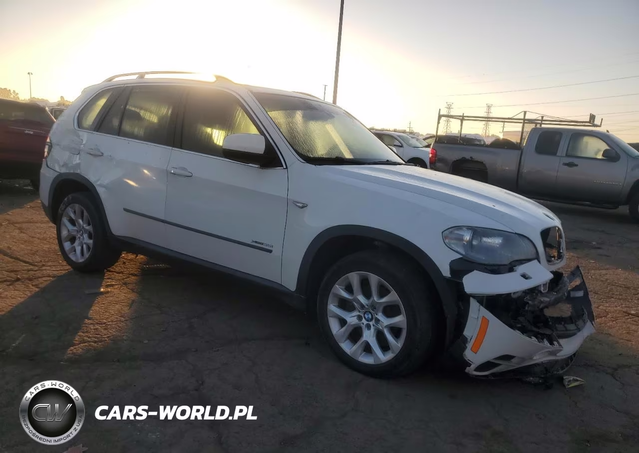 2013 BMW X5 xDrive35I VIN:5UXZV4C51D0B17049 - 4