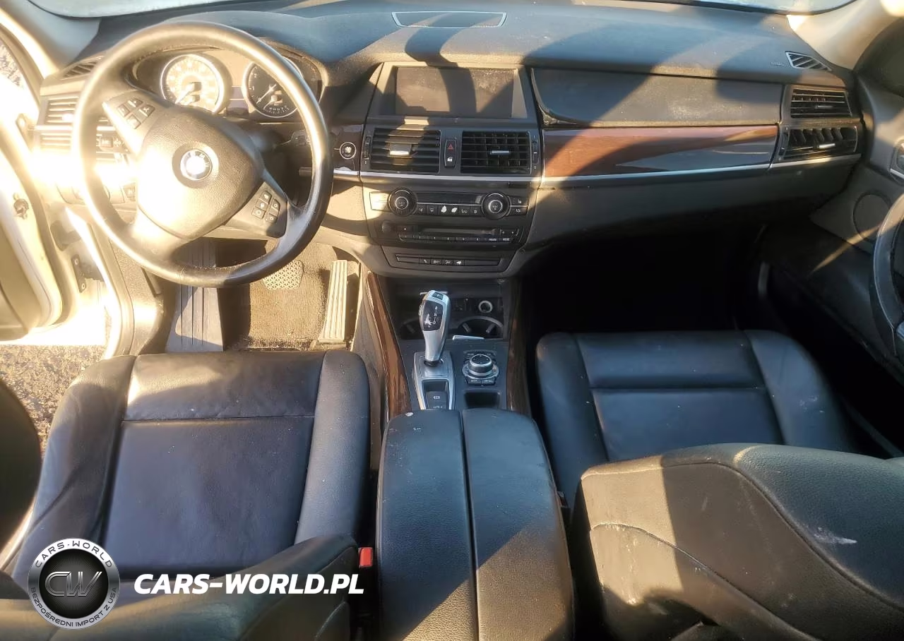 2013 BMW X5 xDrive35I VIN:5UXZV4C51D0B17049 - 8