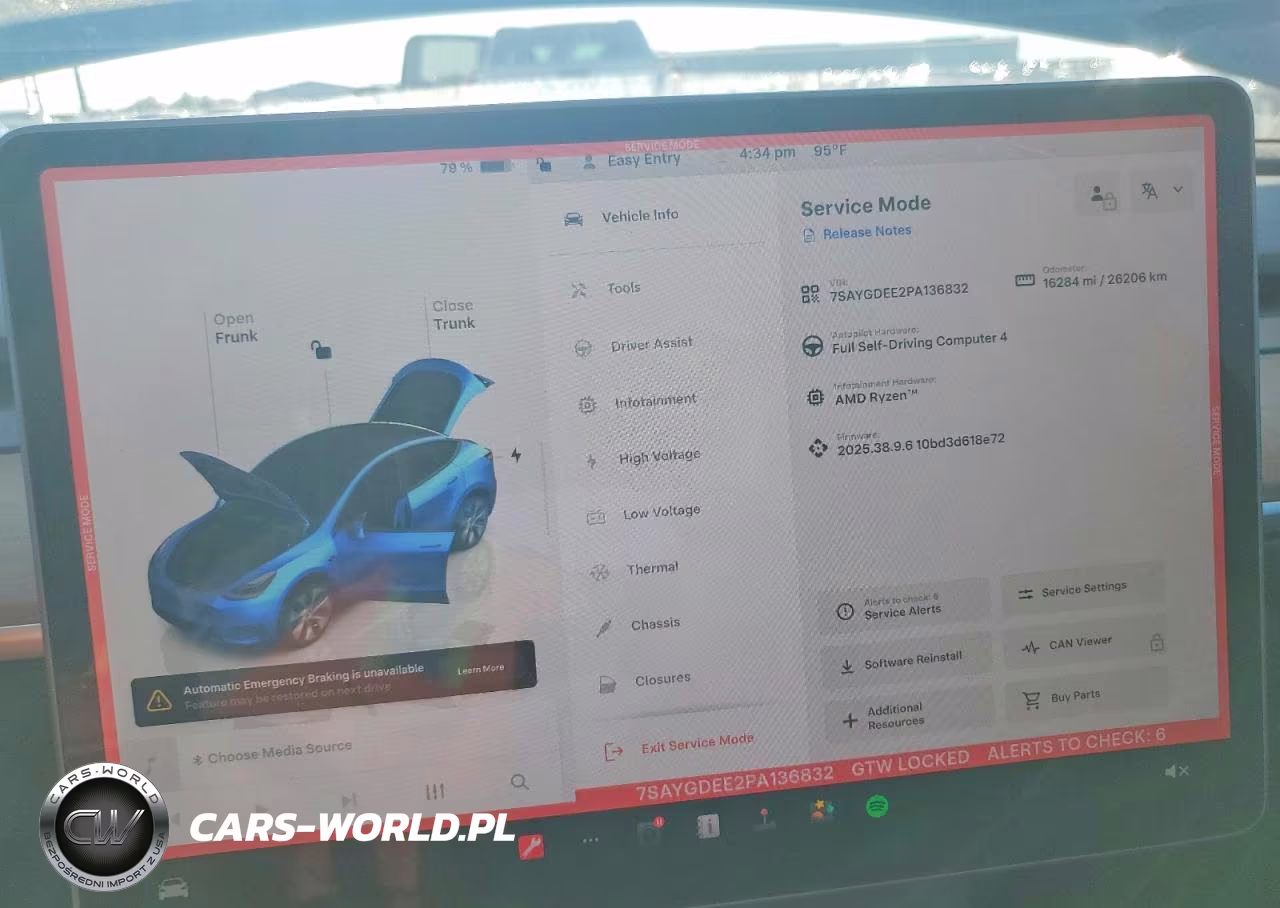 2023 Tesla Model Y VIN:7SAYGDEE2PA136832 - 9