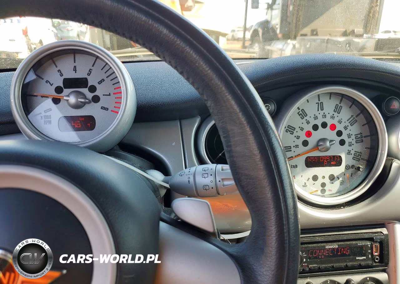 2006 Mini Cooper S VIN:WMWRE33576TJ33389 - 9