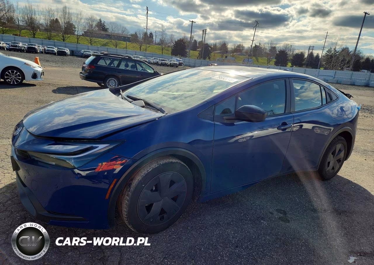2024 Toyota Prius Le – zdjęcie 1 z 12