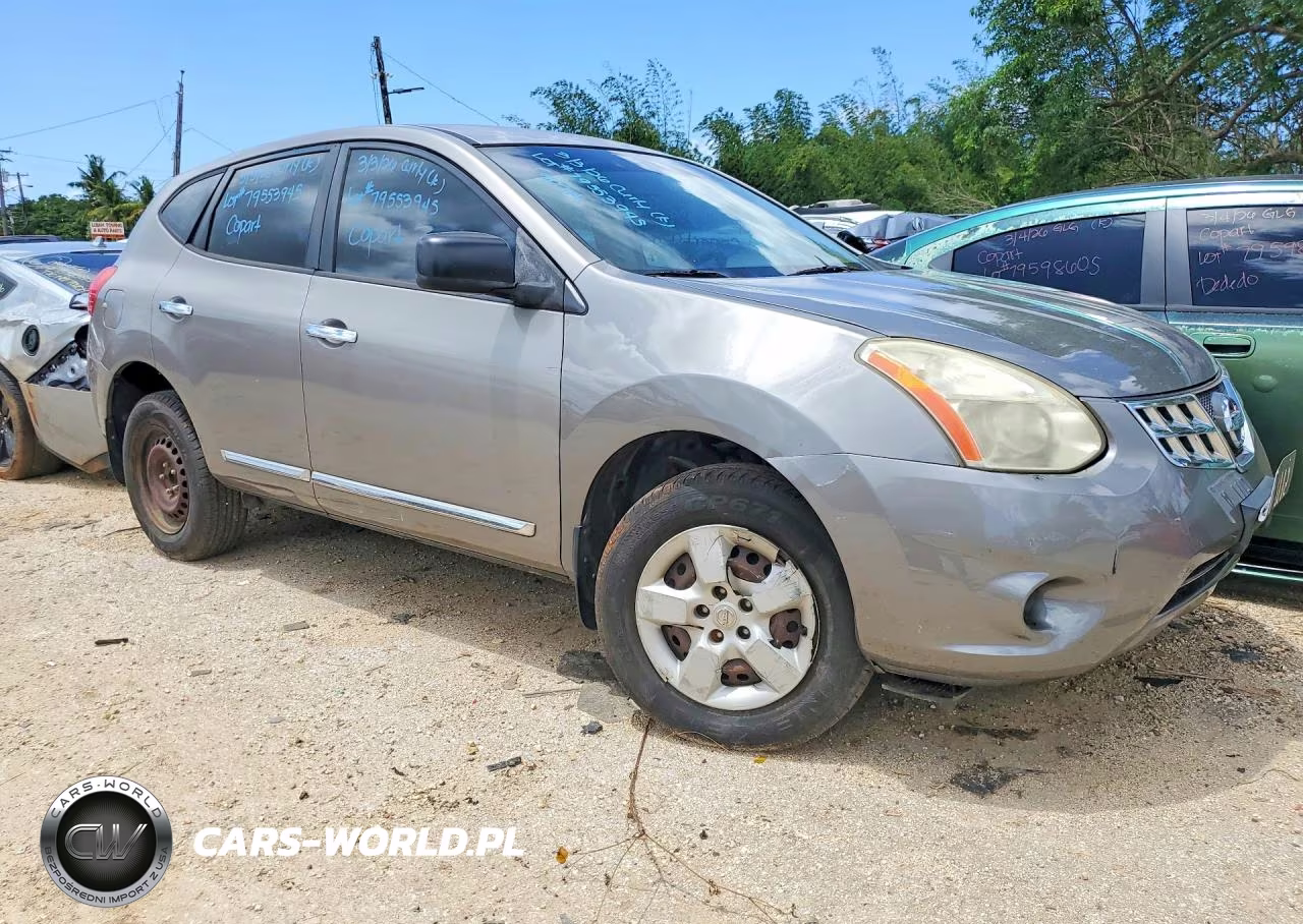 2014 Nissan Rogue Select S VIN:JN8AS5MT7EW102419 - 4