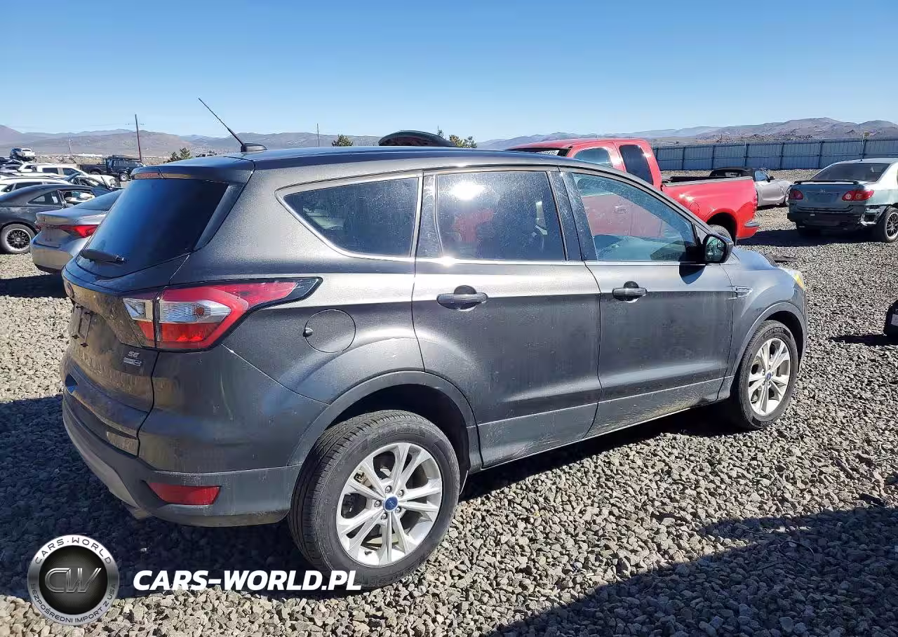 2017 Ford Escape Se VIN:1FMCU9G90HUD44681 - 3
