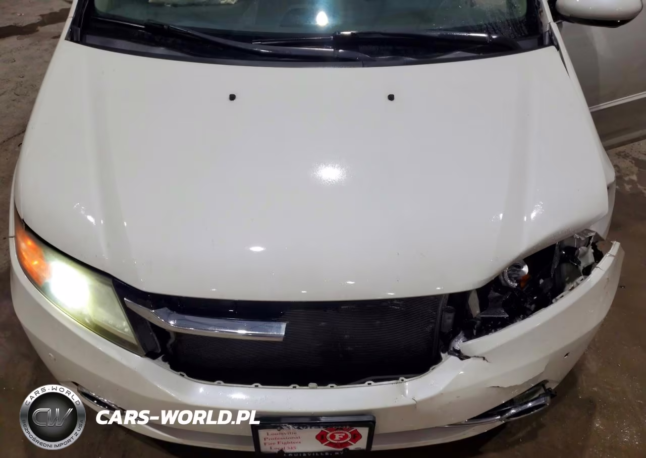 2014 Honda Odyssey Touring VIN:5FNRL5H97EB093915 - 12