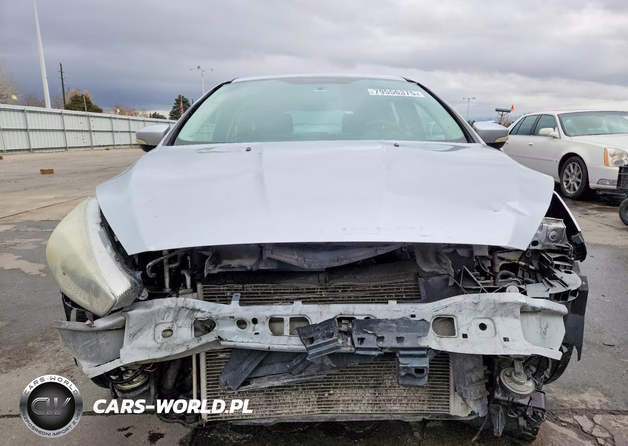 2015 Ford Focus Se VIN:1FADP3K27FL269266 - 5