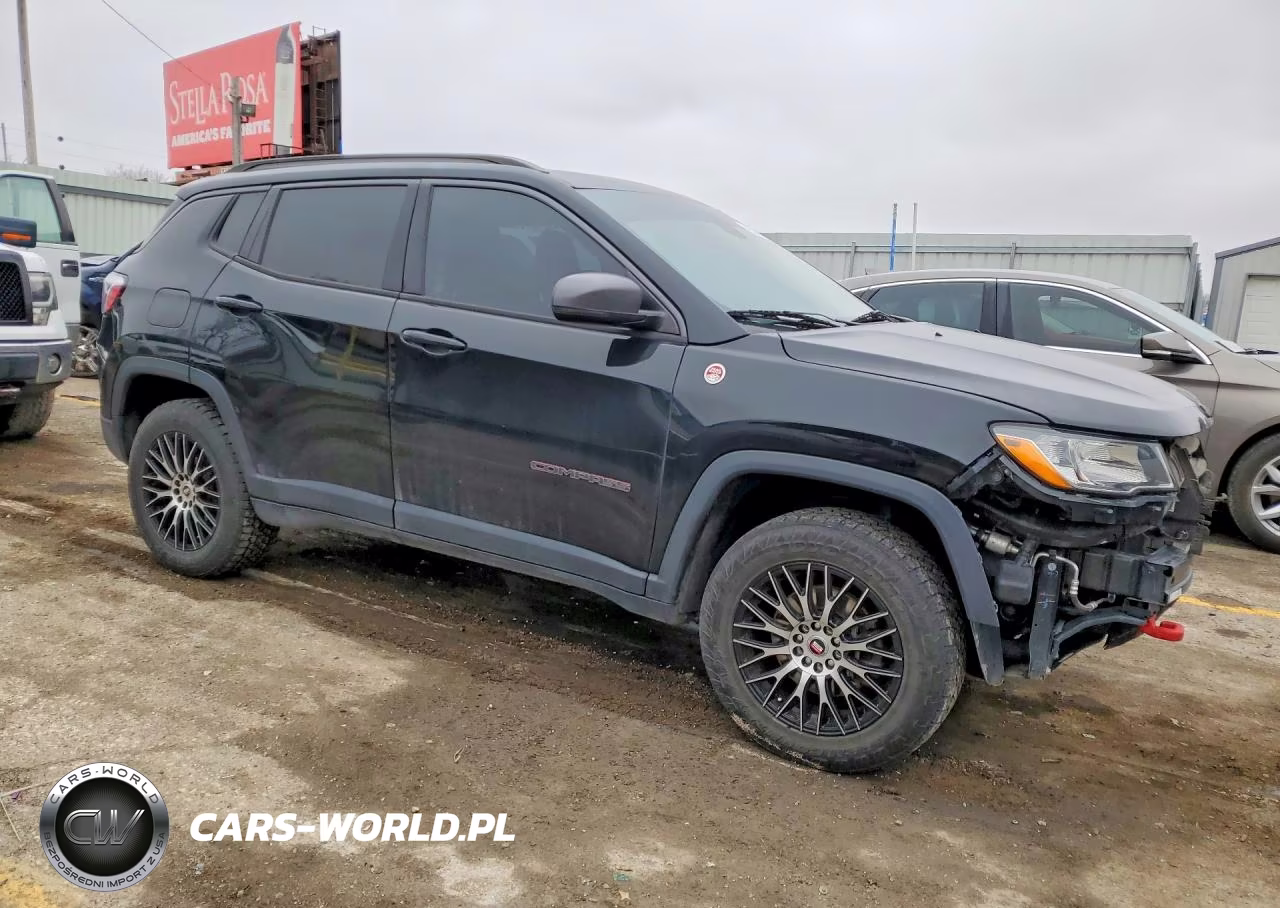 2017 Jeep Compass Trailhawk VIN:3C4NJDDB6HT656689 - 4