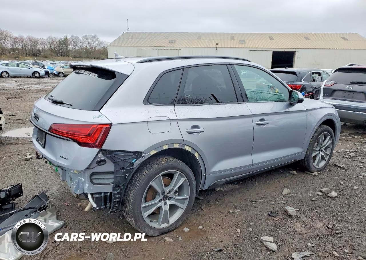2025 Audi Q5 Premium 45 VIN:WA1GAAFY6S2018017 - 3