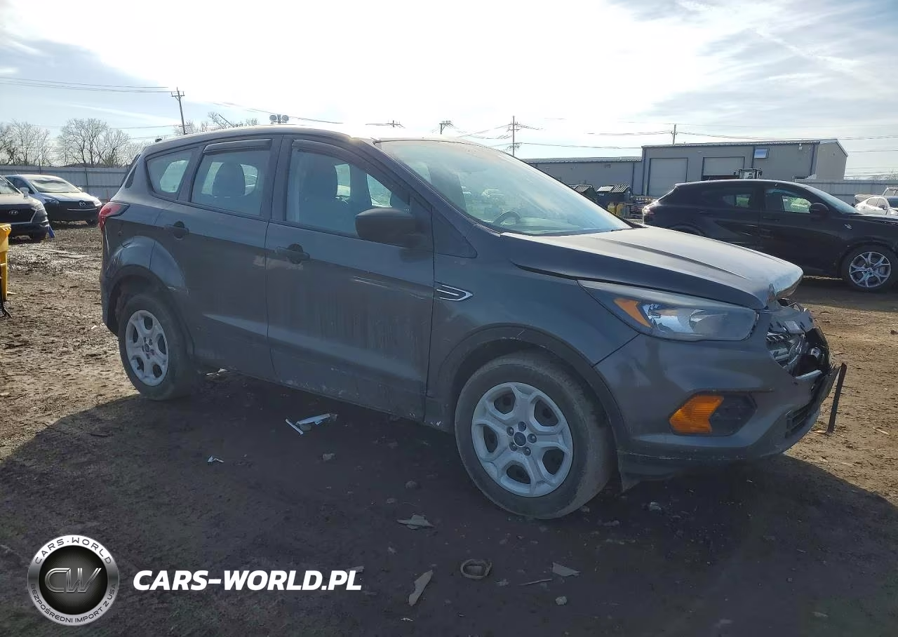 2019 Ford Escape S VIN:1FMCU0F77KUB26952 - 4
