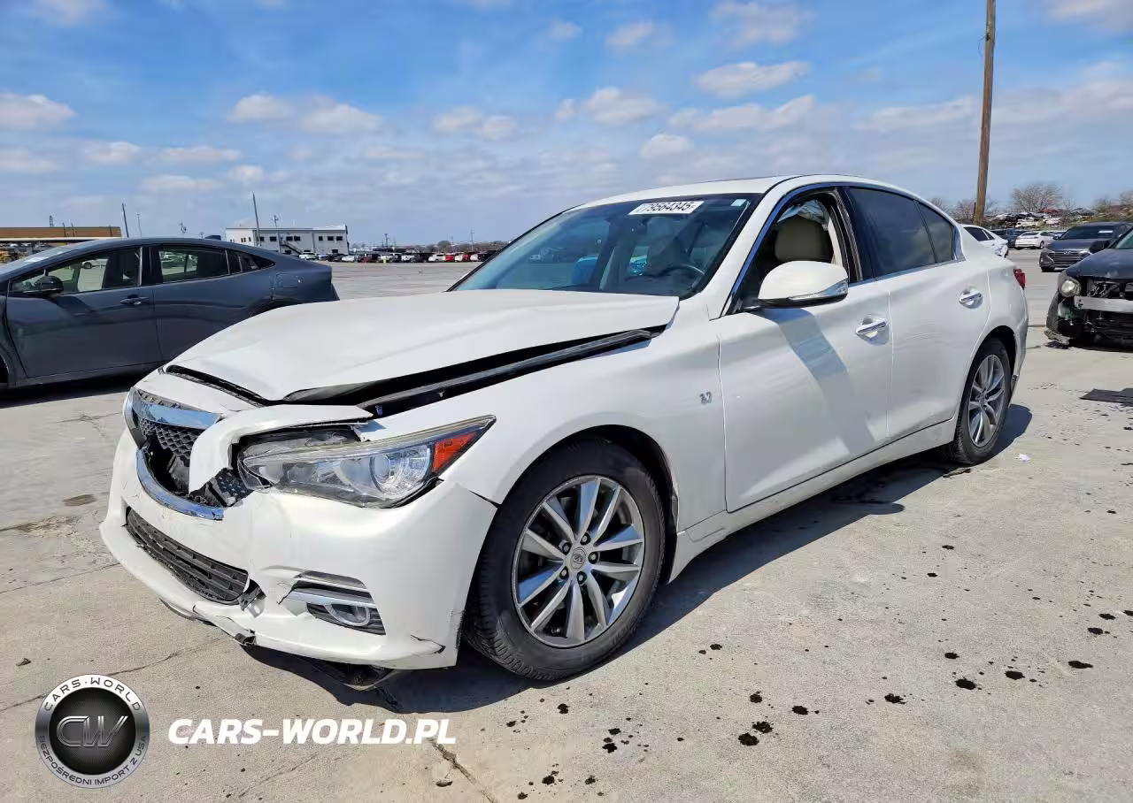 2015 Infiniti Q50 Premium