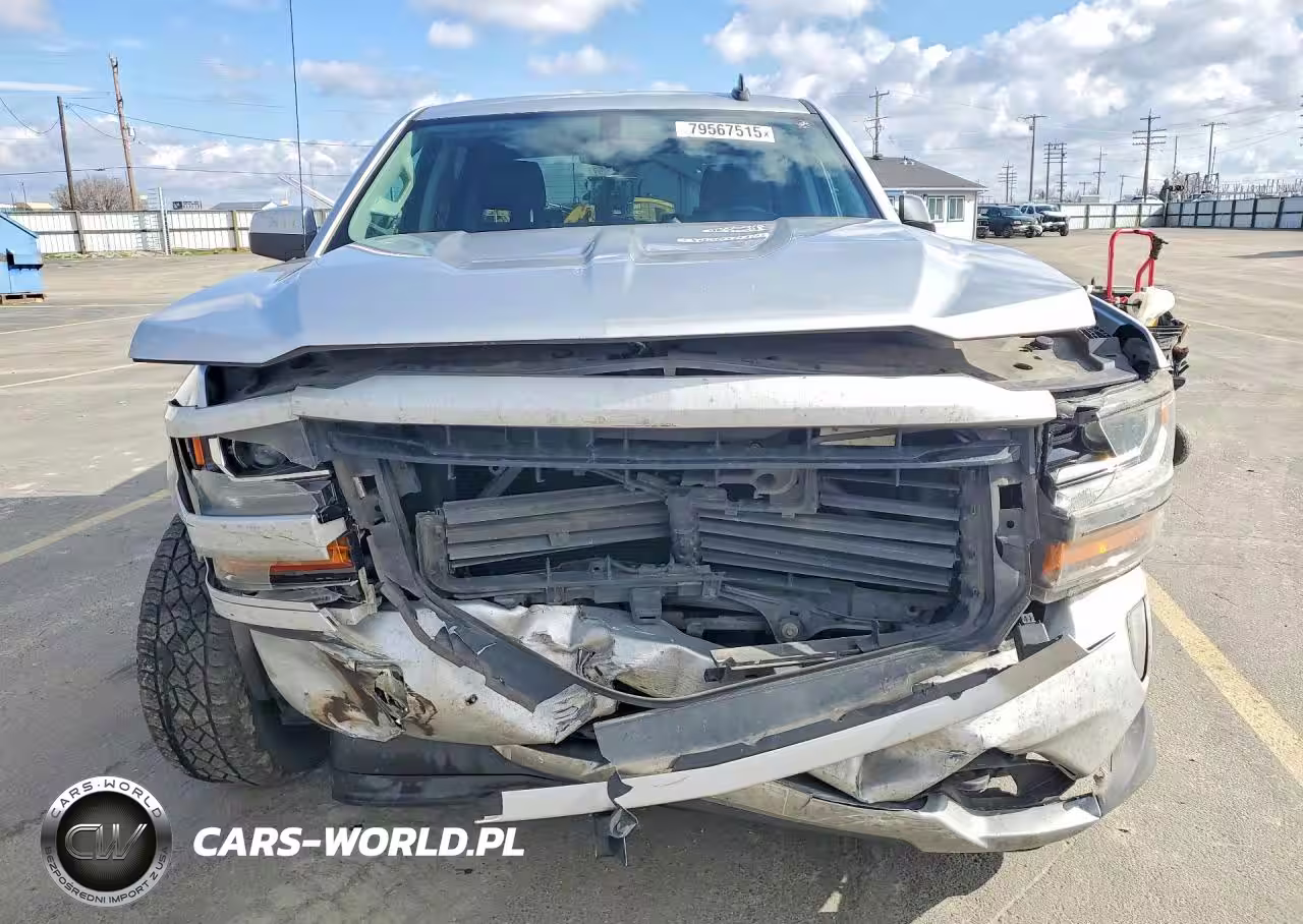 2018 Chevrolet Silverado VIN:3GCUKREC5JG503619 - 5