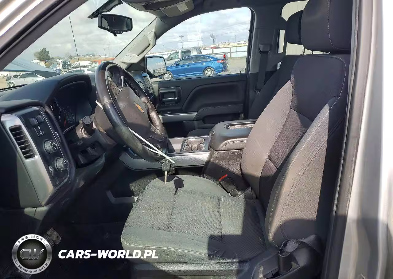 2018 Chevrolet Silverado VIN:3GCUKREC5JG503619 - 7