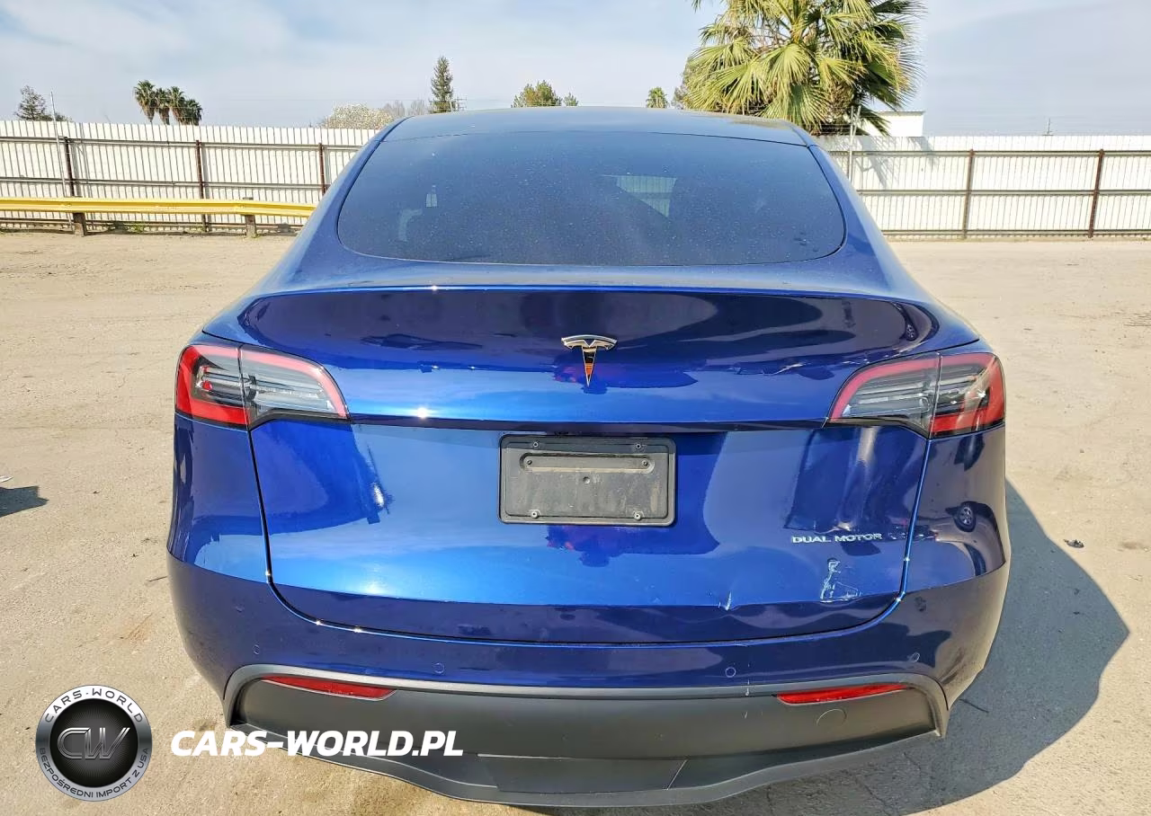 2022 Tesla Model Y VIN:7SAYGAEE5NF343732 - 6